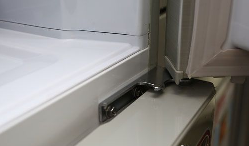 冰箱异响